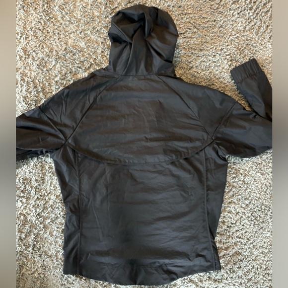 Nike Windbreaker - Picture 2 of 5